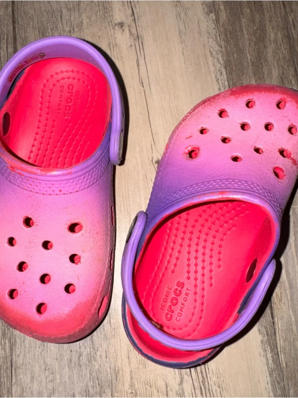 CROCS Kids Ombre Clog in Pink and Purple